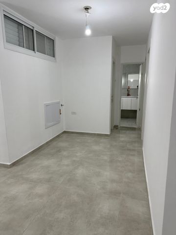 דירה, רוטשילד 10, לב העיר, טבריה