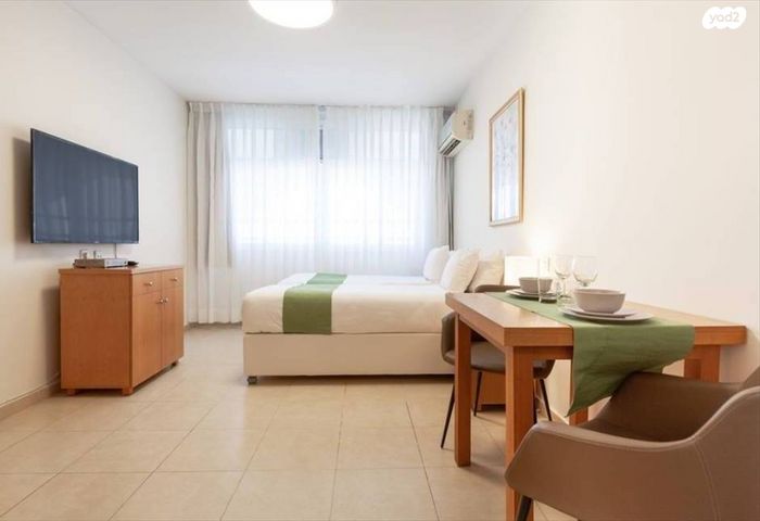 לה גווארדיה 76