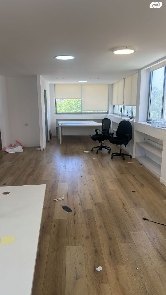 משרדים, הבנים 5, מרכז מזרחי, נס ציונה