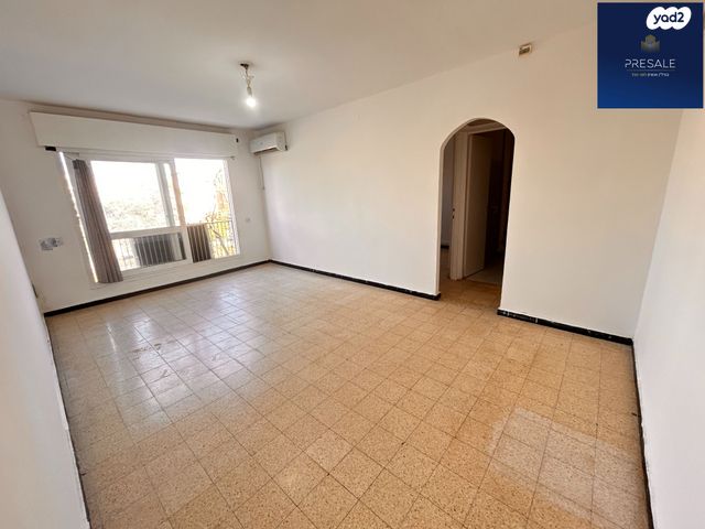 דירה, הקנאים, טללים, ערד