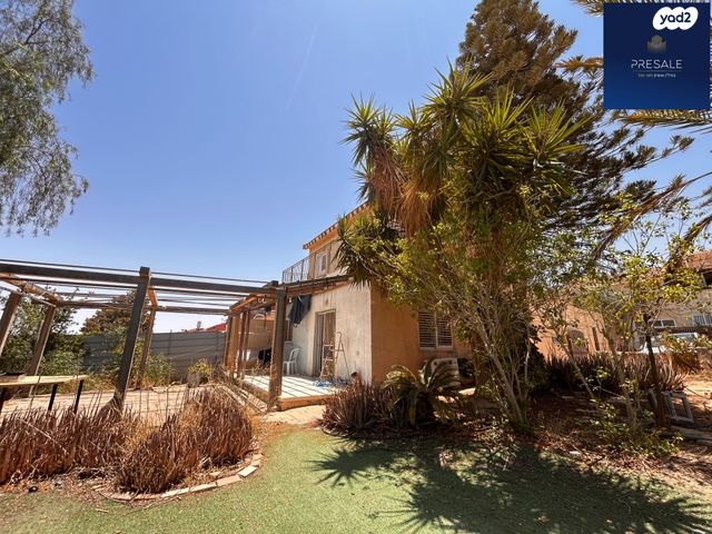 בית פרטי/ קוטג', לשם, רותם, ערד