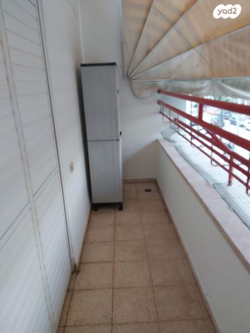 דירה, הדקלים 101, מרכז פרדס חנה, פרדס חנה כרכור