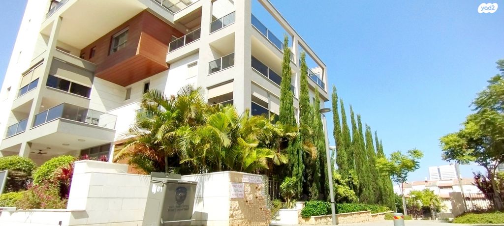 עמנואלה בן יעקב 