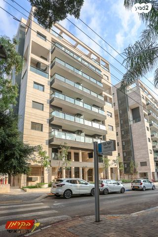 דירה, עלומים, רמת גן