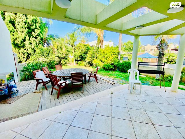 בית פרטי/ קוטג', הוד השרון