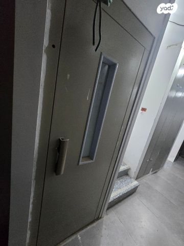 דירה, ההגנה 28, לב העיר, בת ים