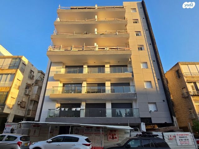 דירה, ההגנה 28, לב העיר, בת ים