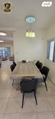 דו משפחתי, הבר, גן יבנה מערב, גן יבנה