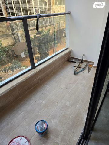 דירה, ההגנה 28, לב העיר, בת ים