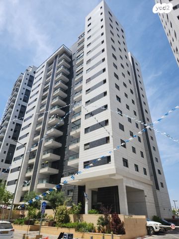 נאות שמיר