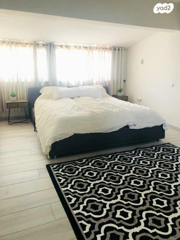 דופלקס, אורנית