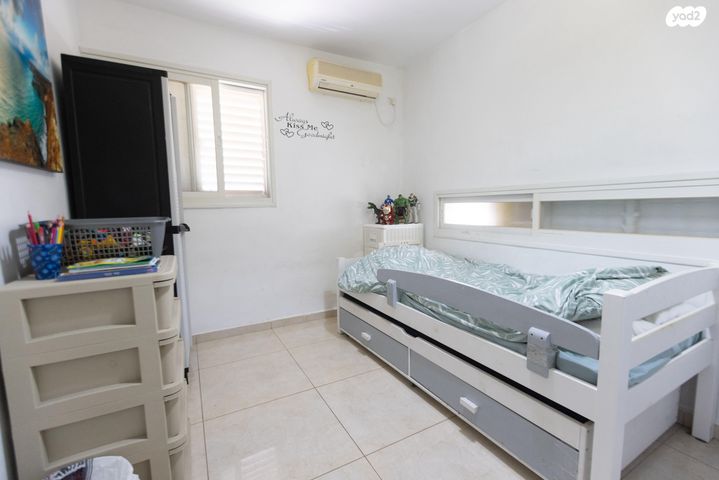 דירה, הרב משה מרדכי 4, טירת כרמל