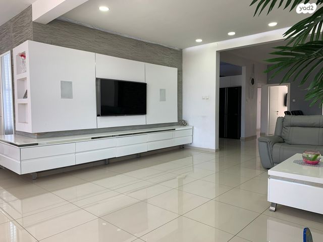 דירה, אחרון 3, קרית שלום, תל אביב יפו