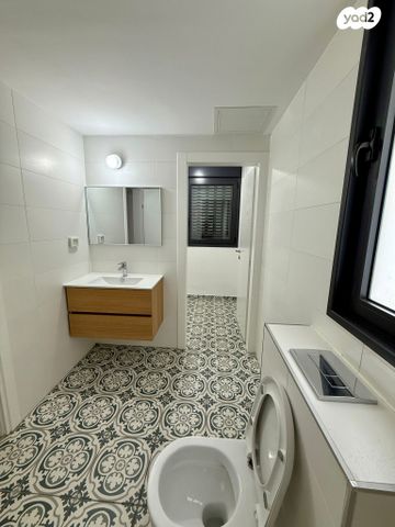 דירה, יצחק שמיר, נהריה