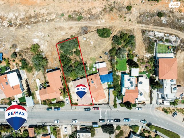 דו משפחתי, נווה שרת, זכרון יעקב