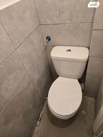 דירה, ההגנה 28, לב העיר, בת ים