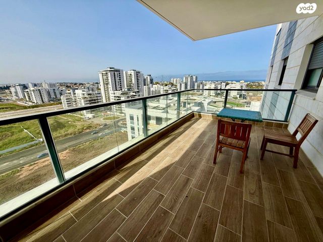 דירה, יצחק שמיר, נהריה