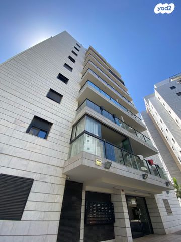 דירה, מרים הנביאה, פסגות אפק, ראש העין