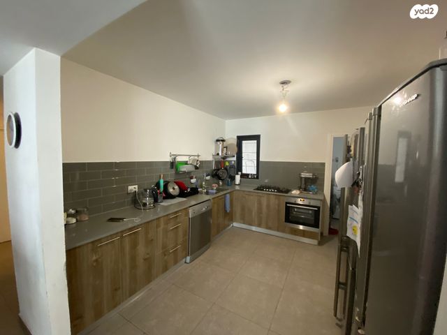 דירה, מרים הנביאה, פסגות אפק, ראש העין