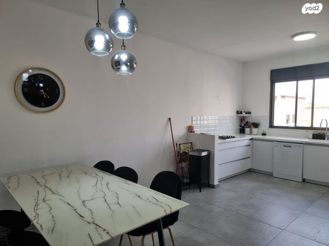 בית פרטי/ קוטג', עוצם