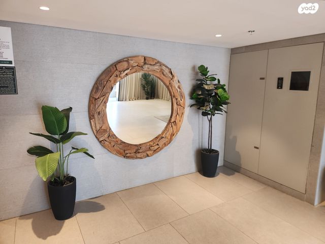 דירה, נאות שמיר, רמלה