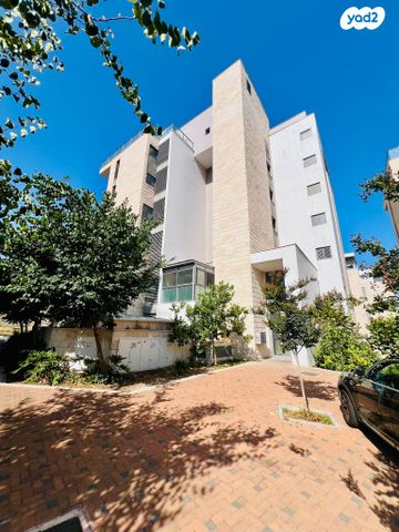 גג/ פנטהאוז, נחל דן, רמת נבון . הר כרמי, כרמיאל