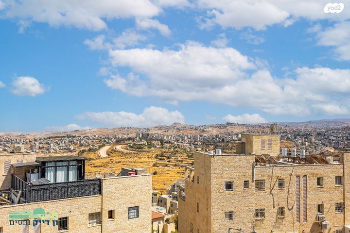 דירה, הרב יצחק נסים, חומת שמואל, הר חומה, ירושלים