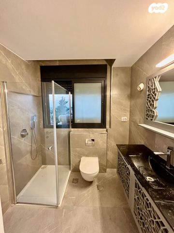 גג/ פנטהאוז, הדר, הרצליה הירוקה, נווה עובד, הרצליה