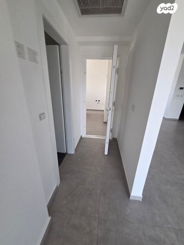 דירה, אוסישקין, מרכז העיר דרום, נתניה