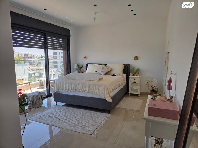 גג/ פנטהאוז, הדר, הרצליה הירוקה, נווה עובד, הרצליה