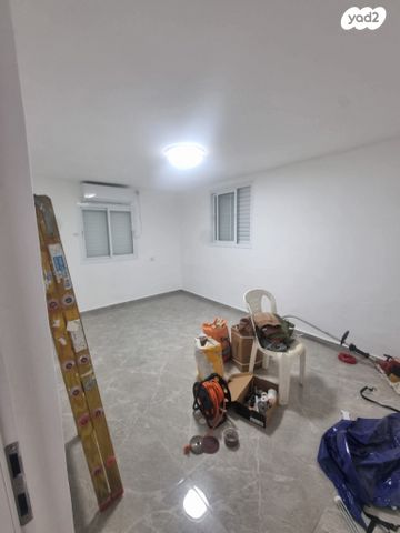 בית פרטי/ קוטג', ירמיהו, נאות יהודית ונווה ארזים, חולון