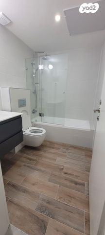 דירה, גאולה כהן, נאות פרס, רמלה