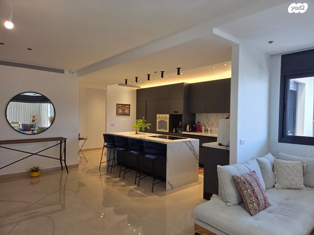 גג/ פנטהאוז, הדר, הרצליה הירוקה, נווה עובד, הרצליה