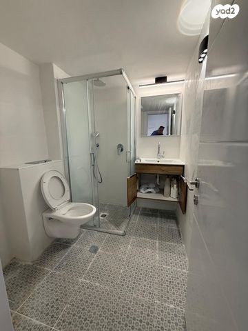 דירת גן, ראשונים, כפר סבא