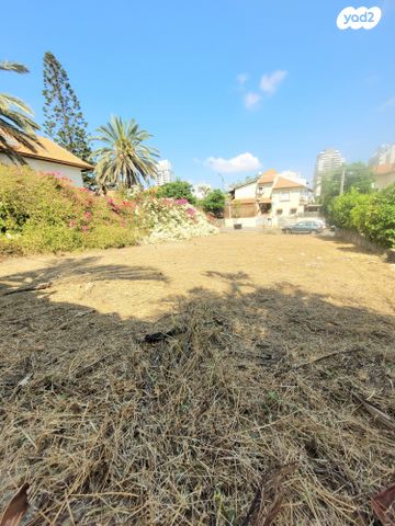 מגרשים, שלמה פומבורובסקי, רביבים, גני ראשון, ראשון לציון