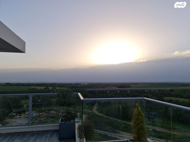 גג/ פנטהאוז, רפיח ים, נתיבות מערב, נתיבות