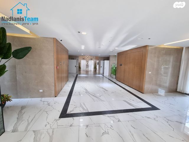 דירה, דוד רזניק, גלי הים, נתניה