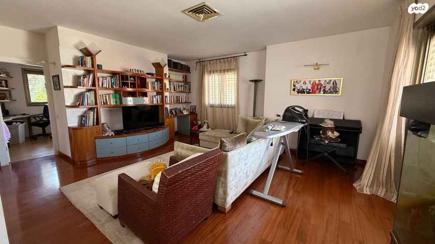 בית פרטי/ קוטג', קרית קריניצי, רמת גן