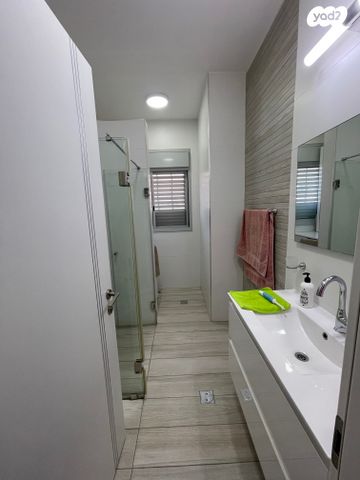 גג/ פנטהאוז, נהריה