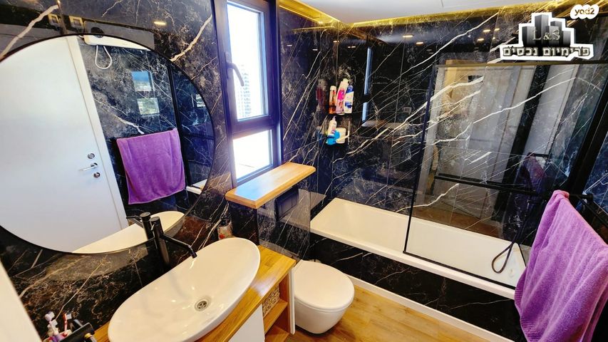 דירה, יצחק שמיר, נהריה