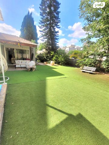 בית פרטי/ קוטג', הפרח, שיכוני המזרח, ראשון לציון