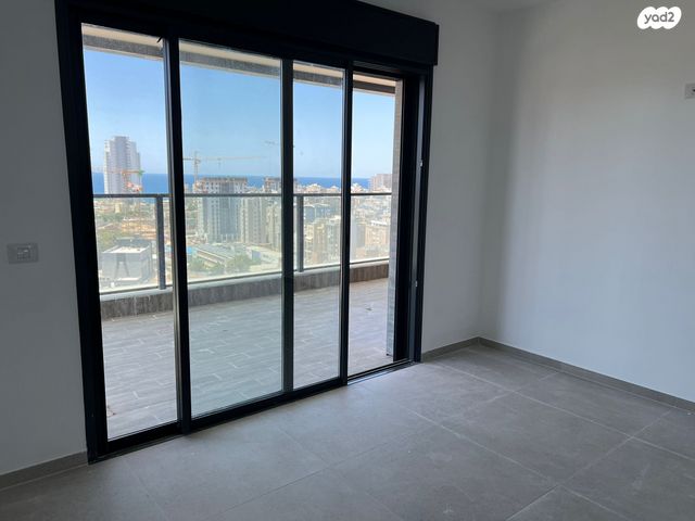 דירה, אייזיק רמבה 9, נוף הטיילת, נתניה