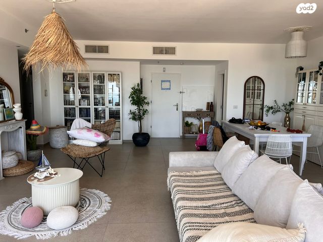 דירה, אייזיק רמבה 9, נוף הטיילת, נתניה