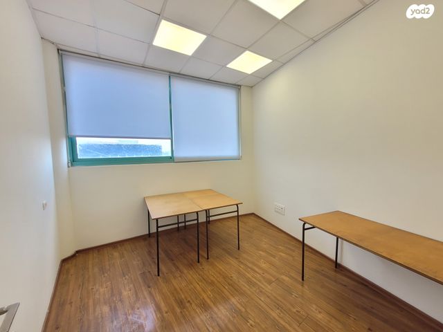 משרדים, כפר סבא