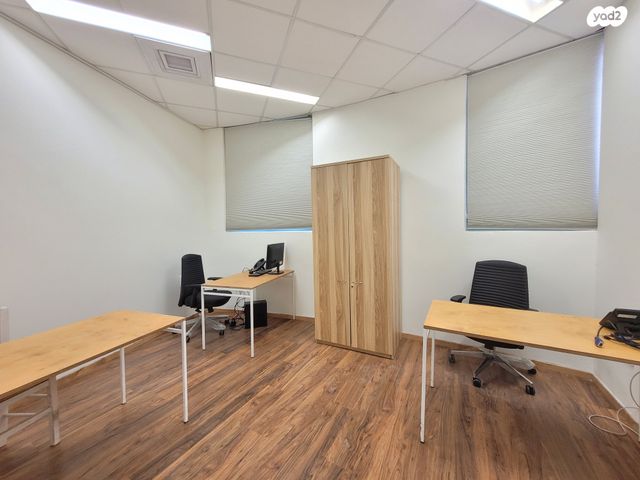 משרדים, כפר סבא