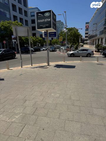 חנויות/ שטח מסחרי, הרצליה פיתוח, הרצליה