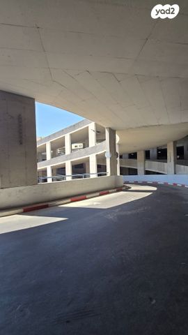 מחסנים, מב"ת מערב, אזור תעשייה חדש, ראשון לציון