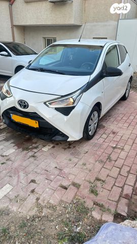 מודעת רכב טויוטה אייגו