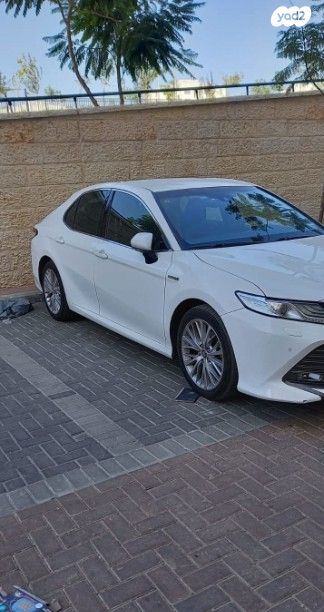 מודעת רכב טויוטה קאמרי