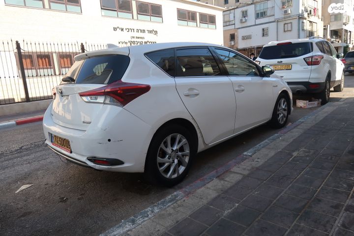 מודעת רכב טויוטה אוריס